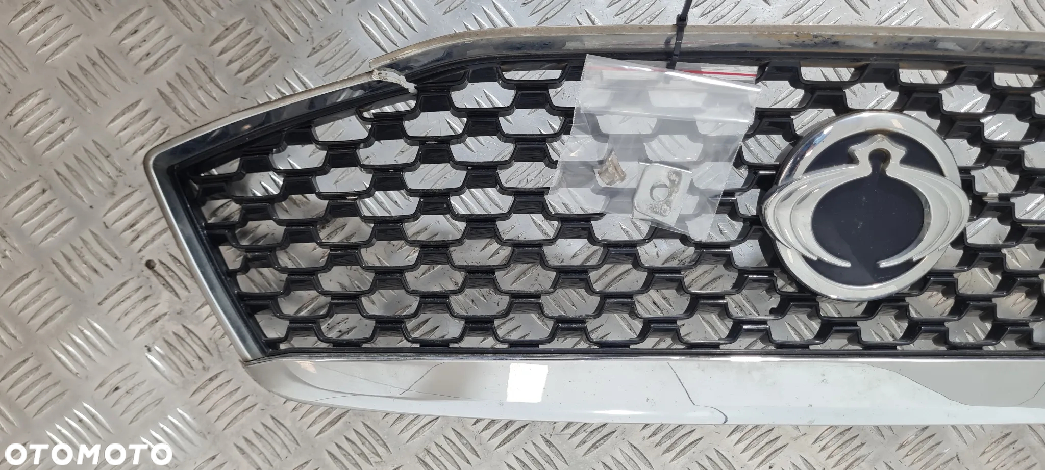 Ssangyong Actyon Sports II Grill Atrapa - 2