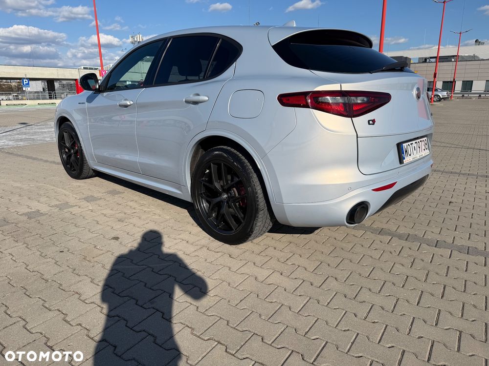 Alfa Romeo Stelvio 2.0 Turbo Veloce Q4 - 3
