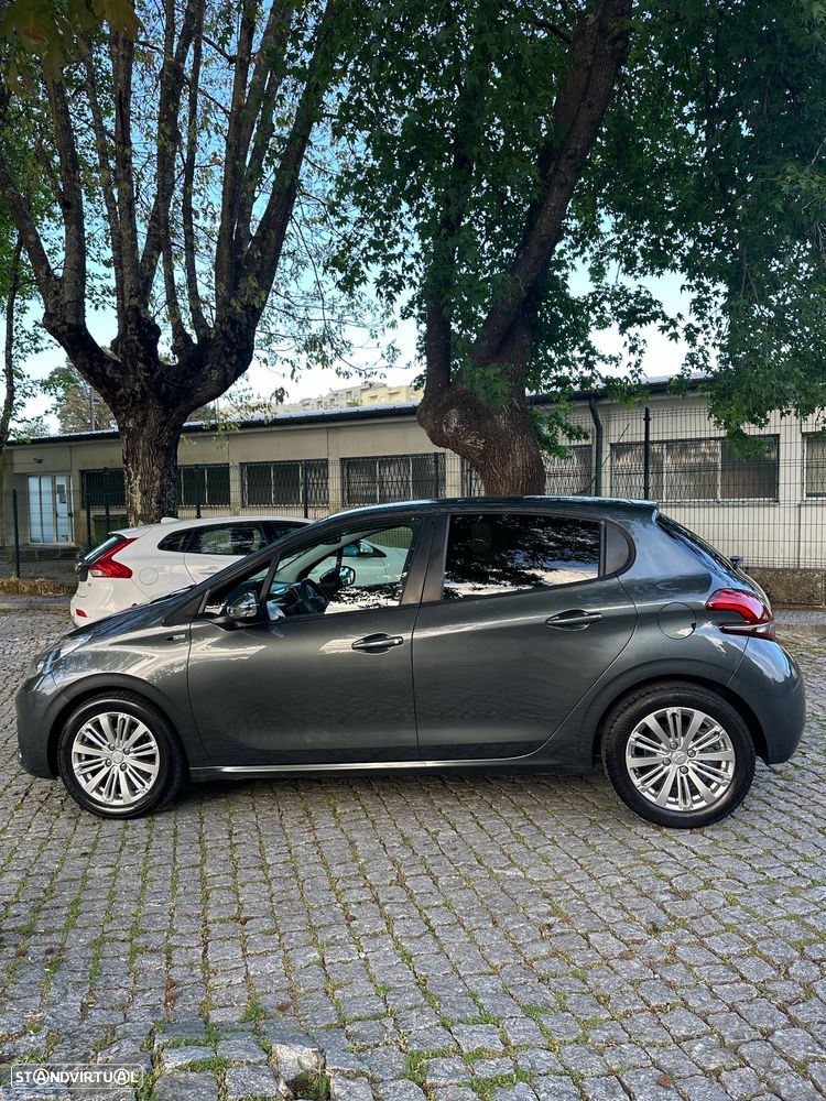 Peugeot 208 1.2 PureTech Style - 14