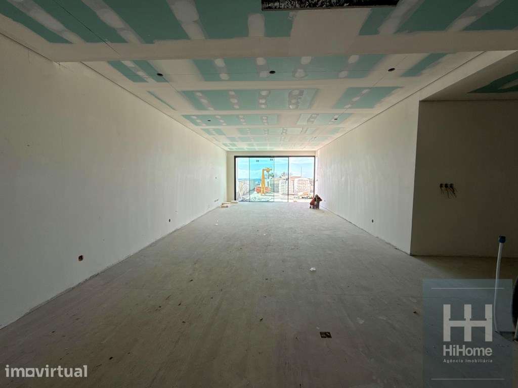 Apartamento T3 com Piscina no Edifício Elite Bay em Câmara de Lobos - Grande imagem: 4/27