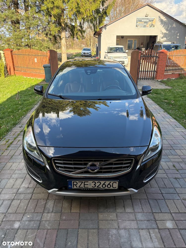 Volvo V60 2.0T - 4