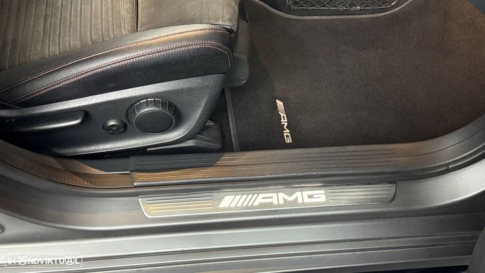 Mercedes-Benz A 45 AMG 4-Matic - 32