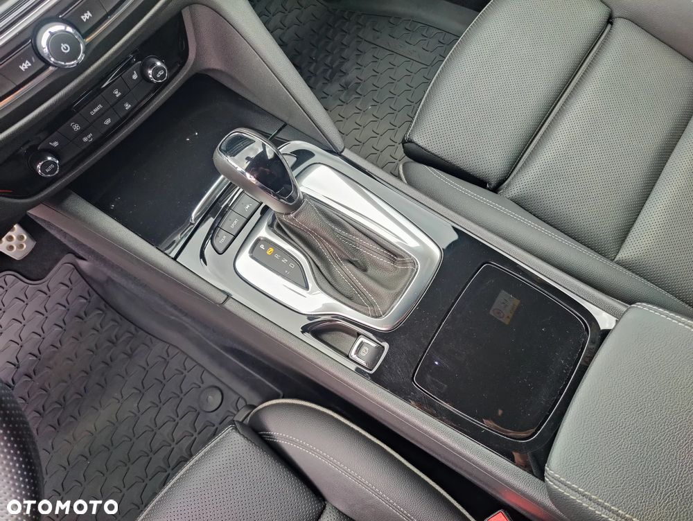 Opel Insignia 2.0 T 4x4 Innovation S&S - 20