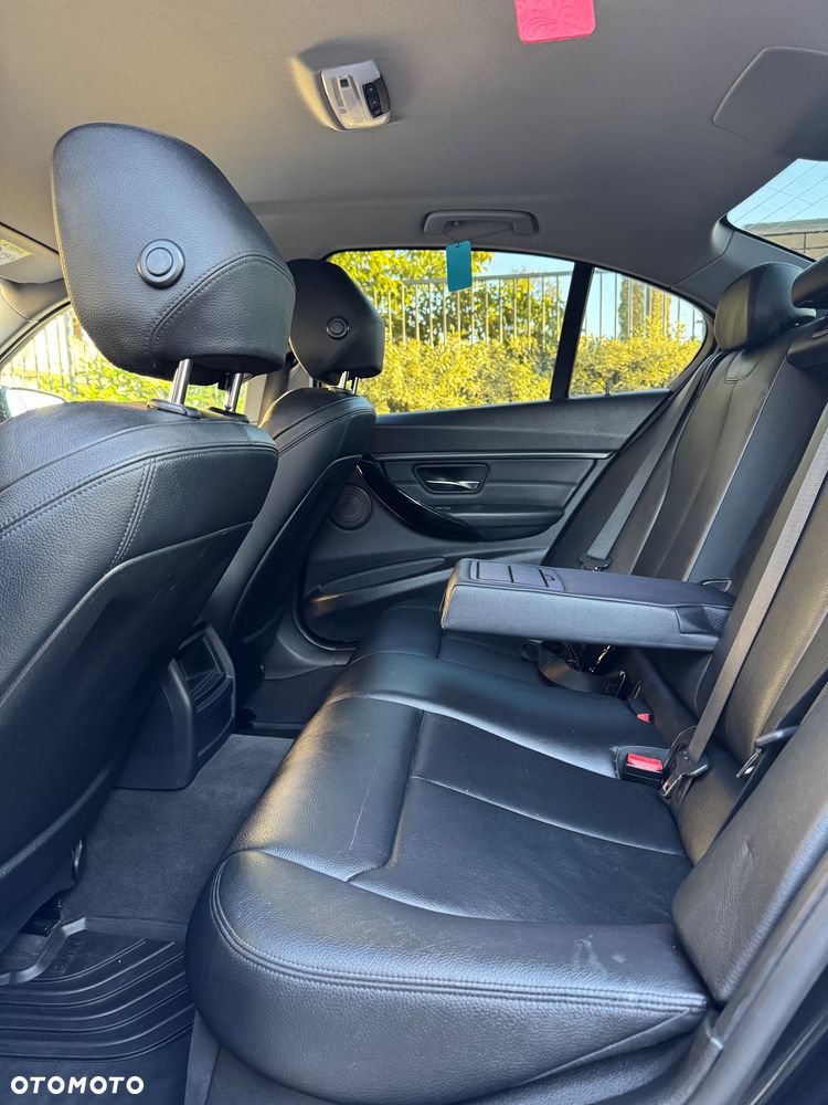 BMW Seria 3 330d - 10