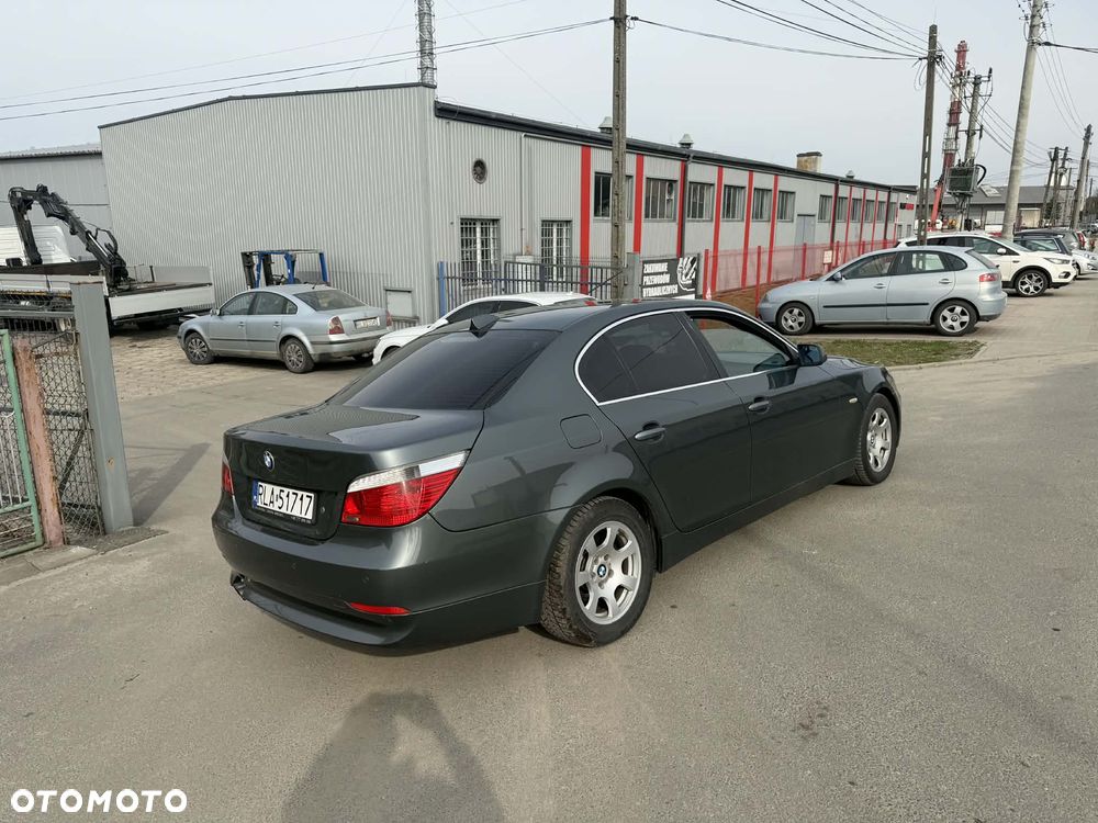 BMW Seria 5 520i - 5