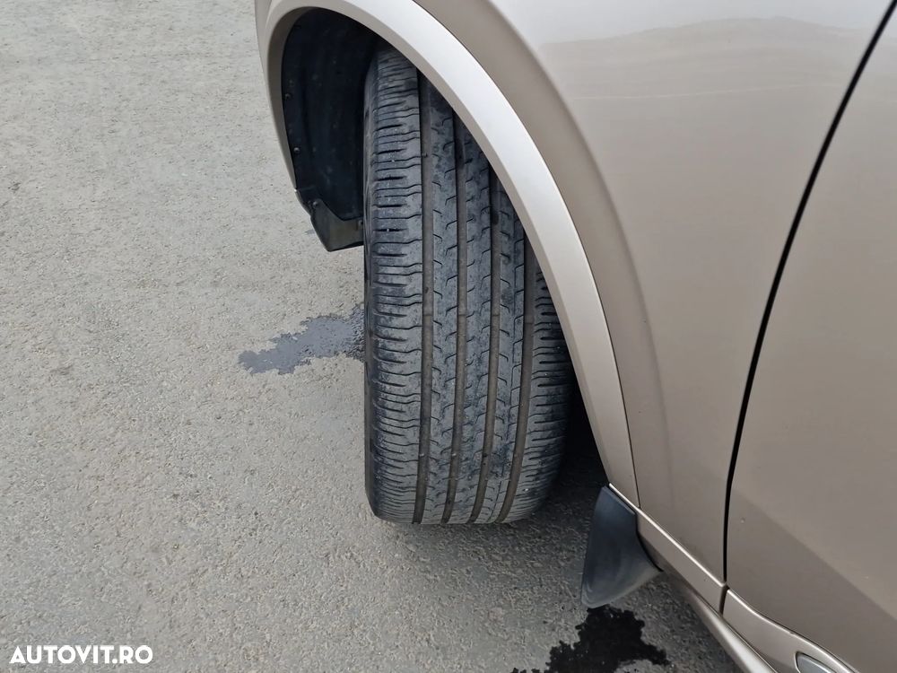Volvo XC 90 - 22