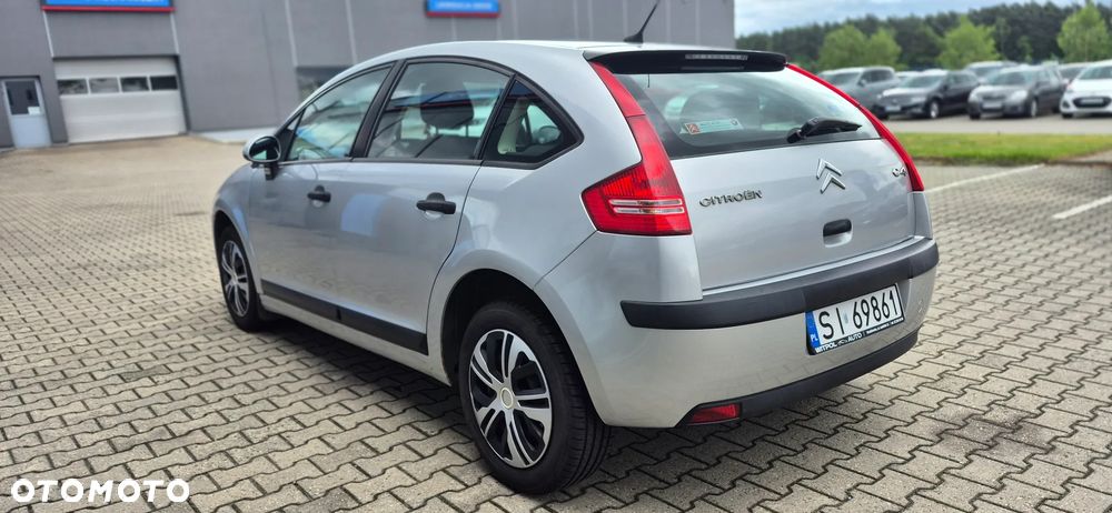 Citroën C4 1.4 16V Magic - 8