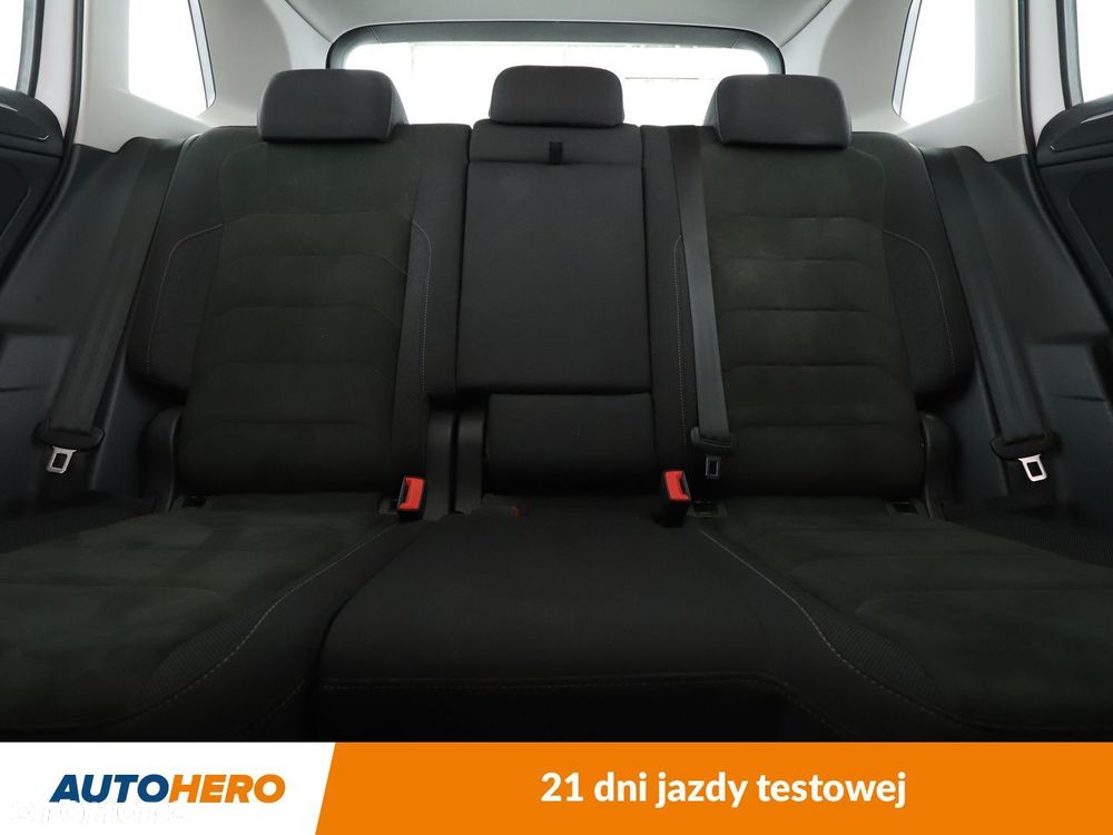 Volkswagen Tiguan - 15