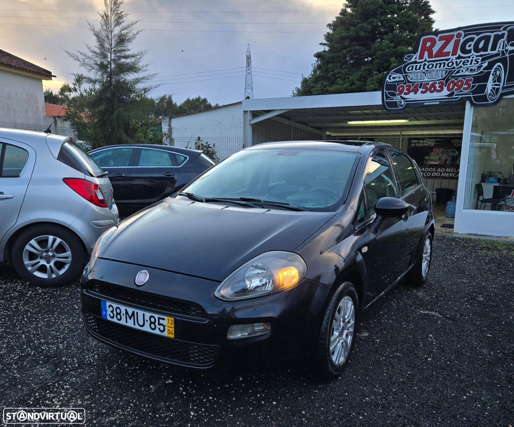 Fiat Punto 1.3 M-Jet Lounge S&S - 1