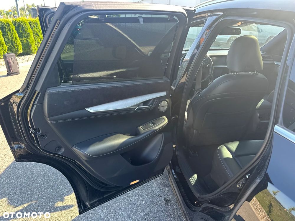 Infiniti QX50 - 12