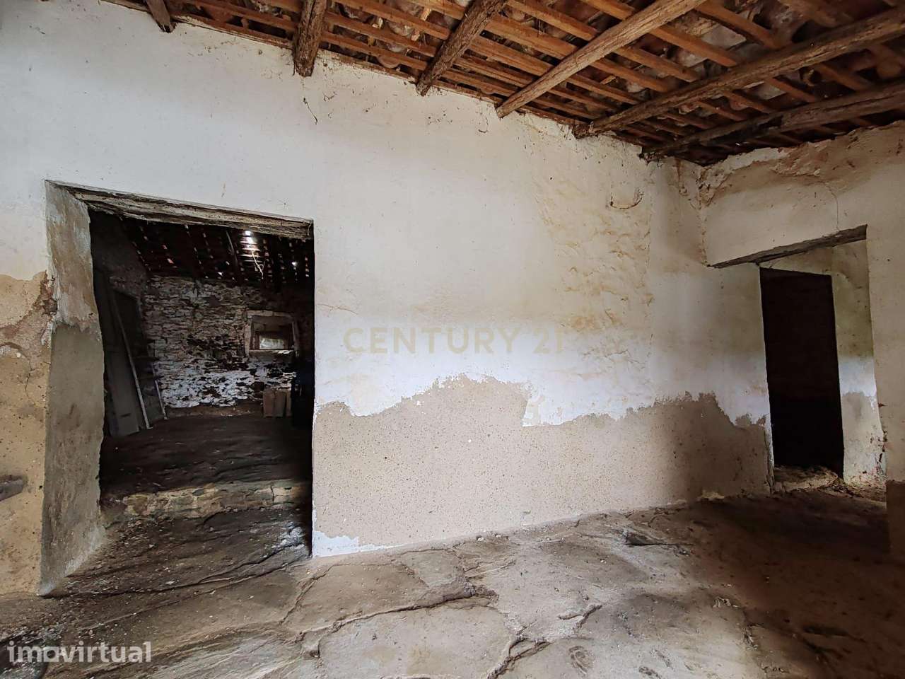 Monte alentejano com 11,9 hectares e casa em Santana da Serra - Grande imagem: 4/30