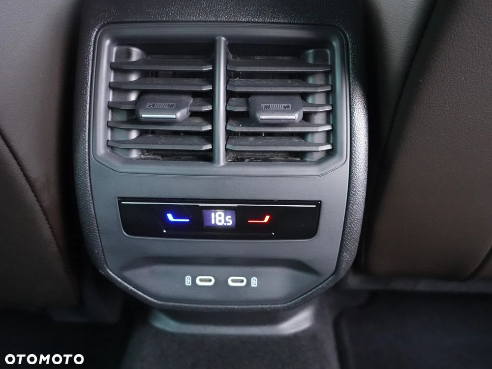 Seat Leon 2.0 TDI DSG Xcellence - 4