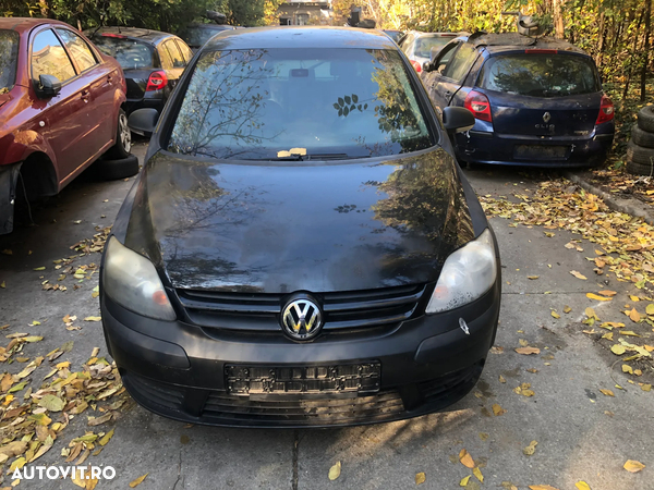 Dezmembrez VW Volkswagen Golf 5 plus negru 1.9 tdi