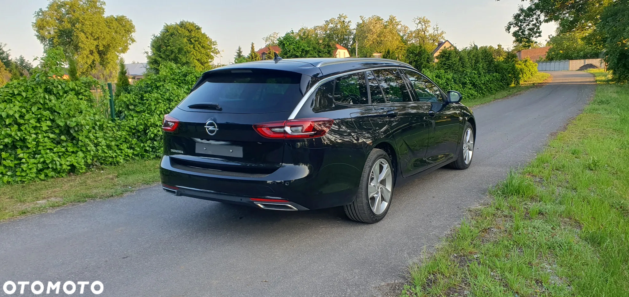 Opel Insignia Sports Tourer 2.0 BiTurbo Diesel 4x4 Exclusive - 2