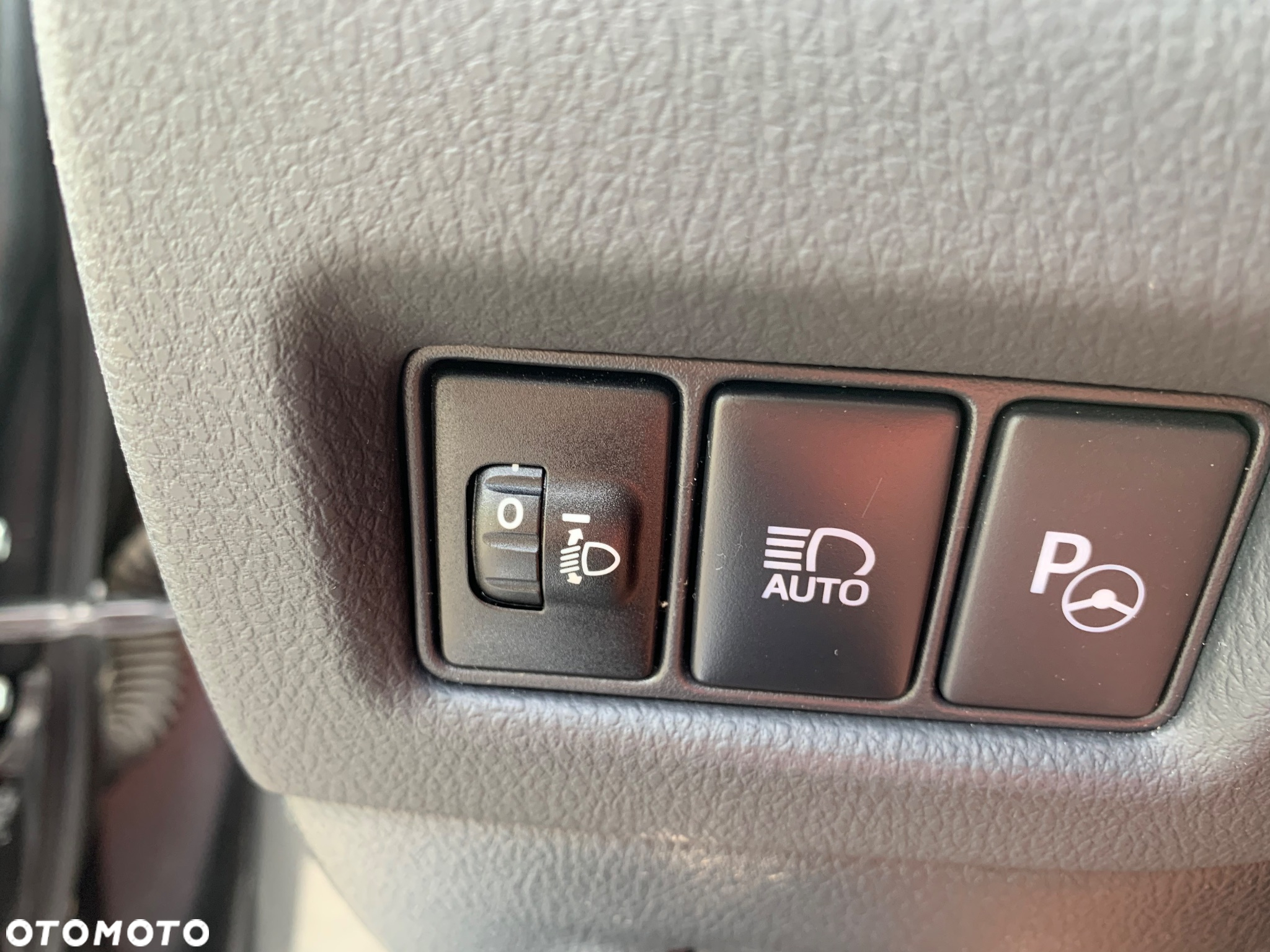 Toyota C-HR 1.2 T Premium - 14