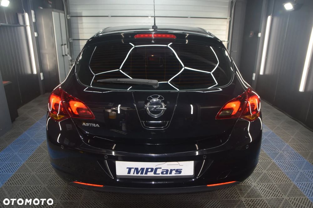 Opel Astra 2010