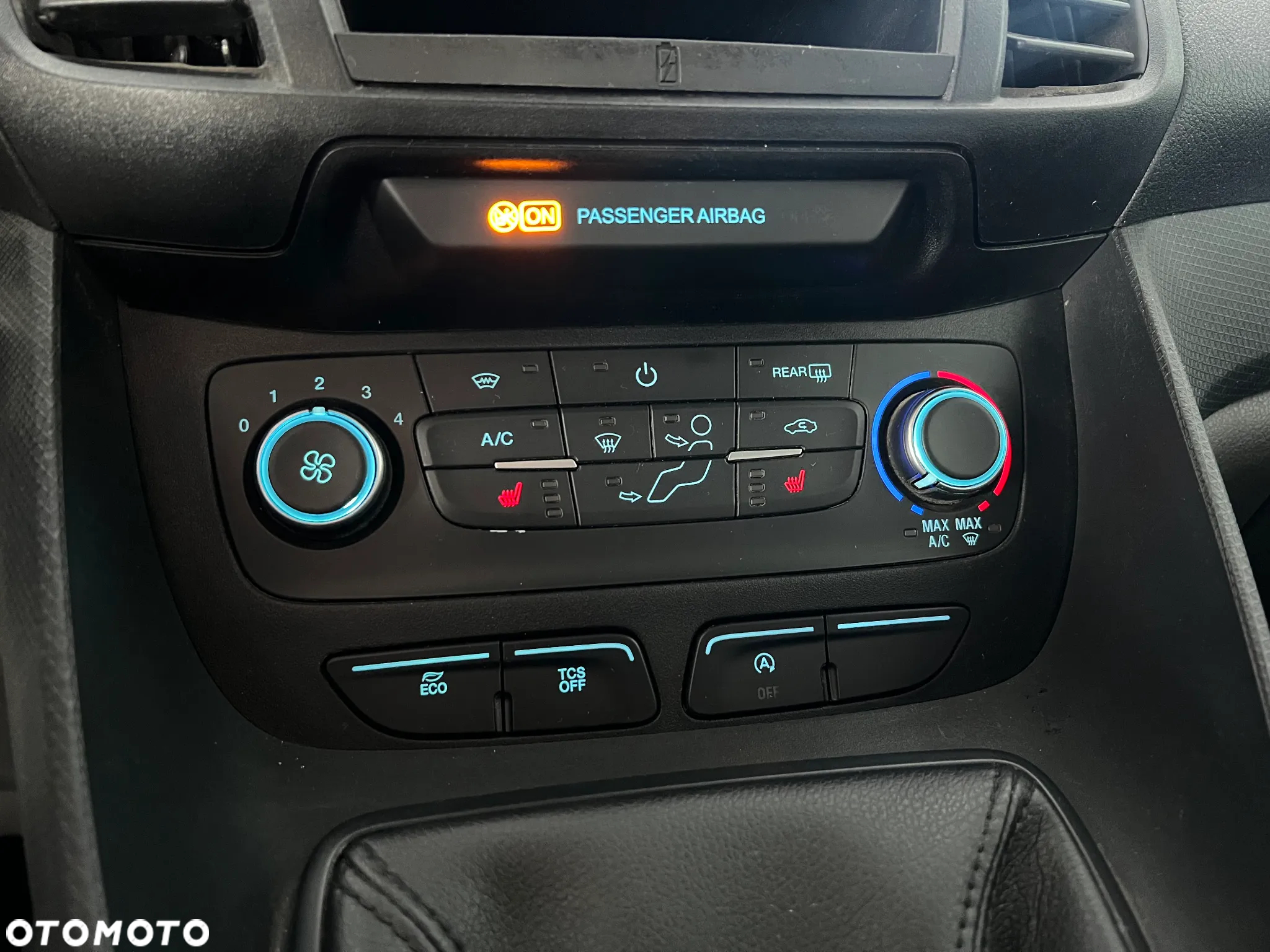 Ford Tourneo Connect Gr 1.5 EcoBlue Trend - 27