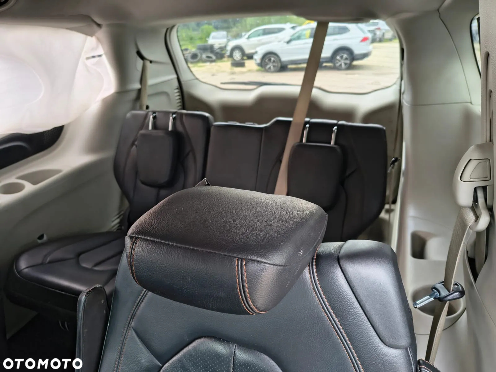Chrysler Pacifica - 13