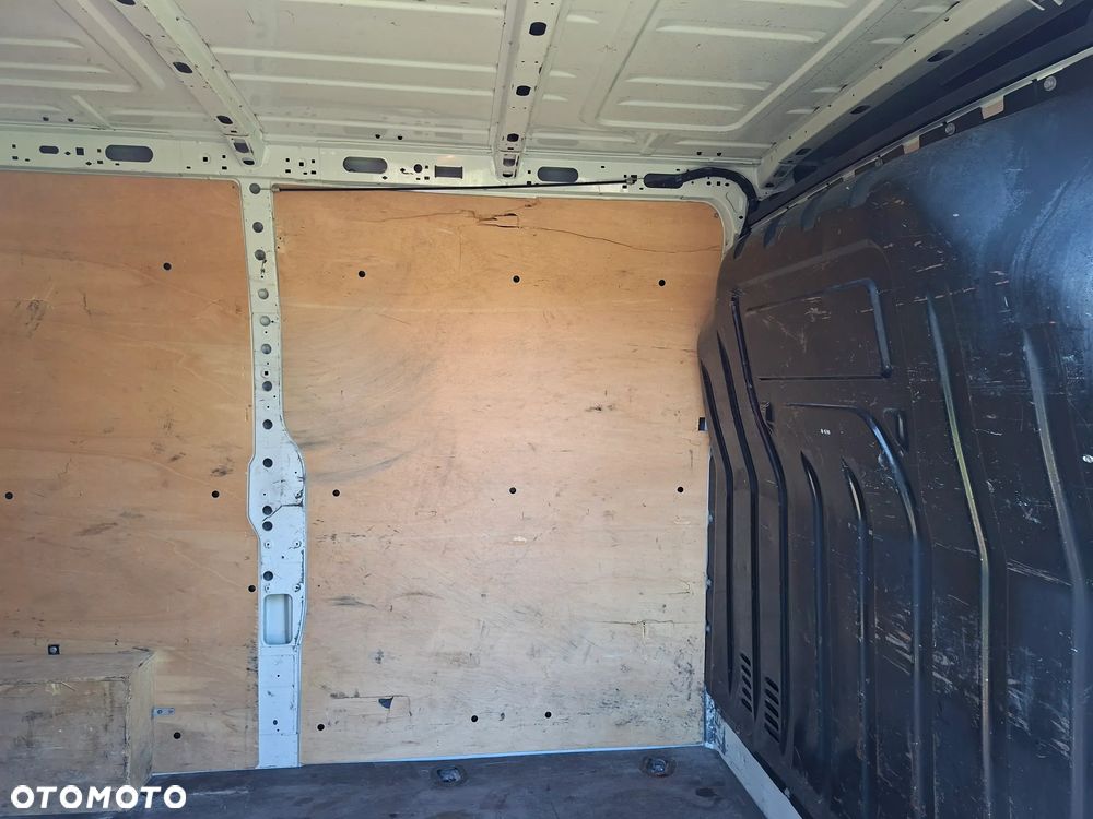Renault Master - 22