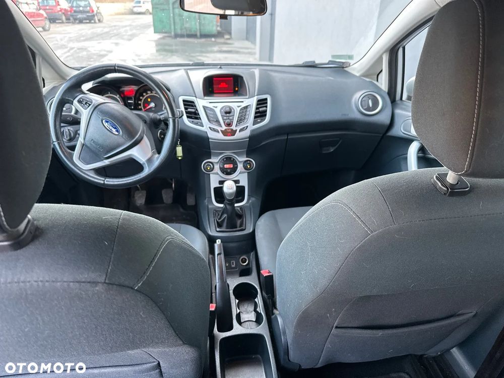 Ford Fiesta ver-1-5-tdci-trend - 18