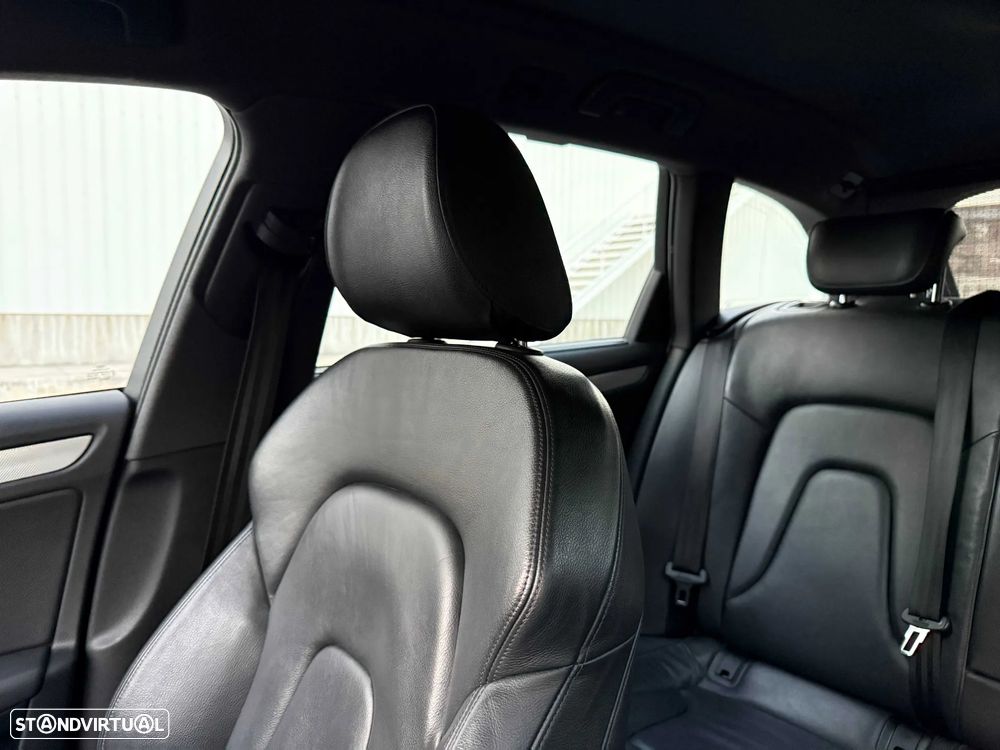 Audi A4 Avant 2.0 TDI Business Line S-line - 28