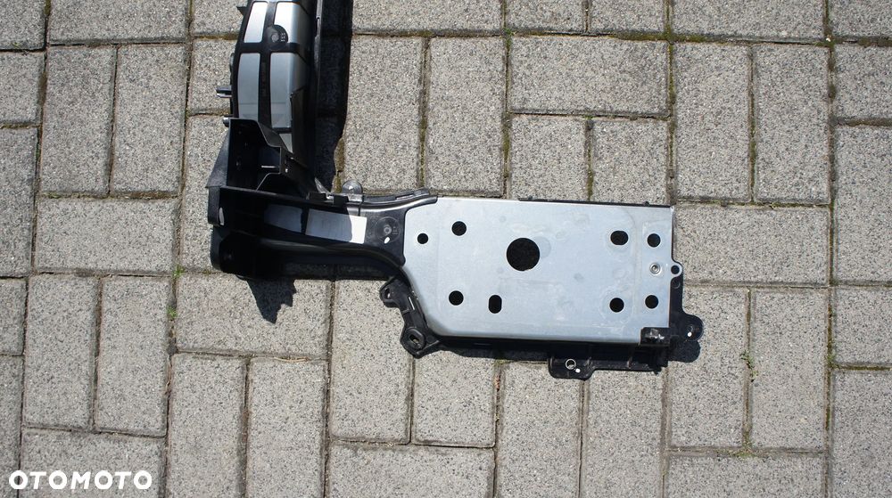 PAS PRZEDNI RENAULT MEGANE E-TECH  E TECH - 2
