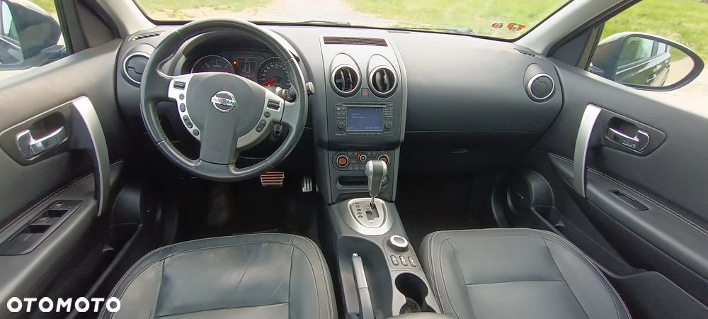 Nissan Qashqai 2.0 dCi 4 x 4 DPF tekna - 27