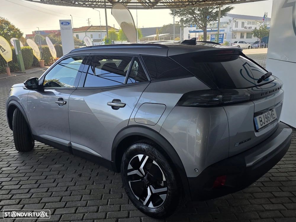 Peugeot e-2008 50 kWh Allure - 4