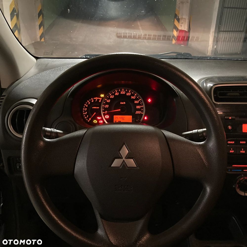 Mitsubishi Space Star - 11