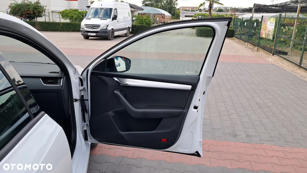 Skoda Octavia 1.6 TDI SCR Business - 13