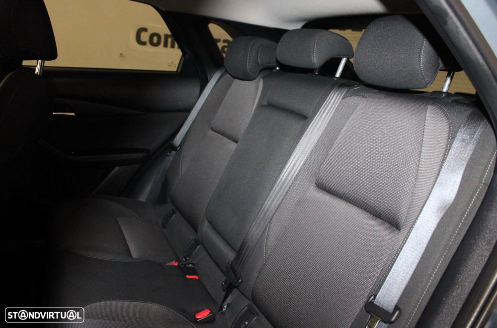 Mazda CX-30 2.0 Sky-G Evolve i-Active - 27