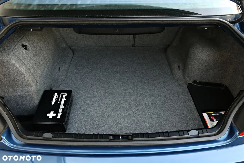BMW Seria 3 - 37