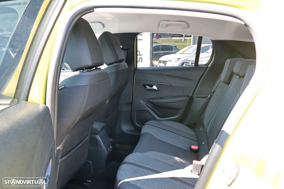 Peugeot 208 1.2 PureTech Allure - 15