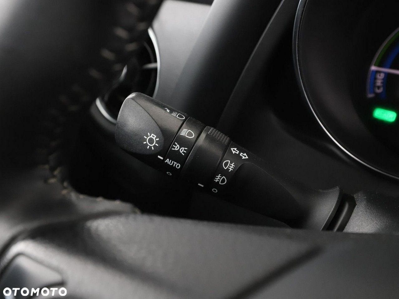 Toyota Auris 1.8 VVT-i Hybrid Automatik Edition - 29