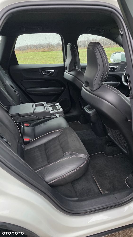 Volvo XC 60 D3 R-Design - 23