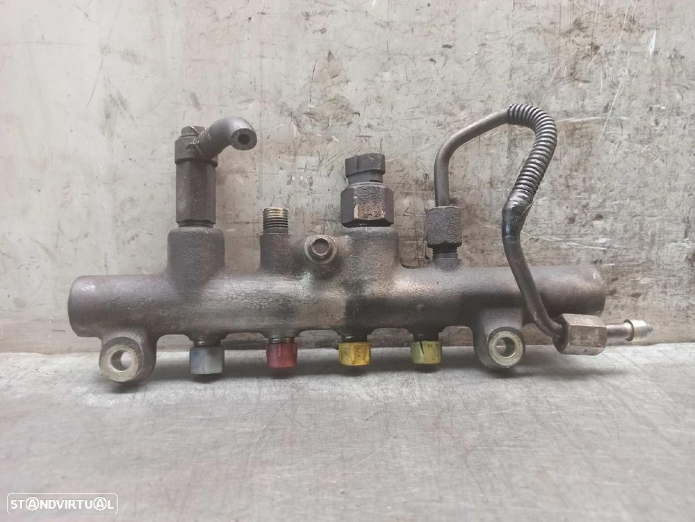 RAMPA INJETORA MAZDA 6 HATCHBACK 2003 - - 3