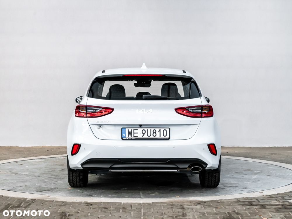 Kia Ceed 1.5 T-GDI M - 8