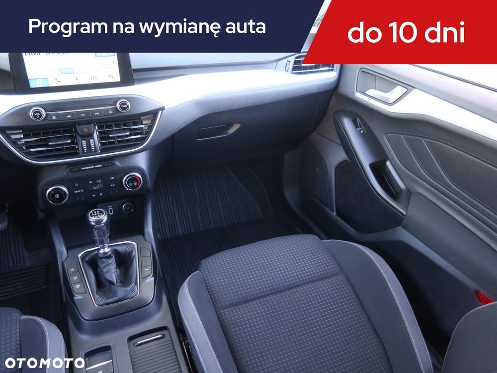 Ford Focus - 10