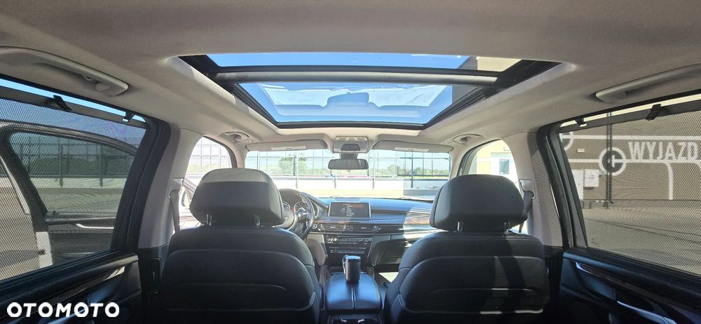 BMW X5 xDrive50i - 8