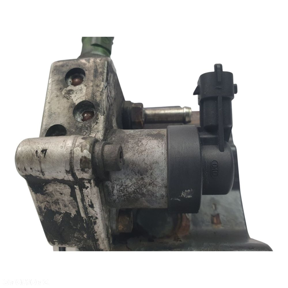 POMPA WTRYSKOWA Volvo V70 II S60 2.4 D5 0445010111 8692521 - 9