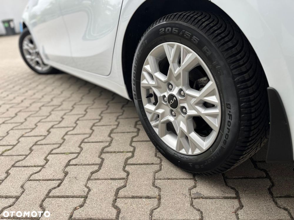 Kia Ceed 1.5 T-GDI M - 8