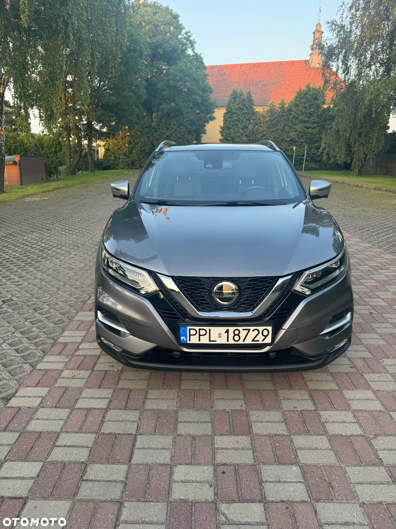 Nissan Qashqai - 2