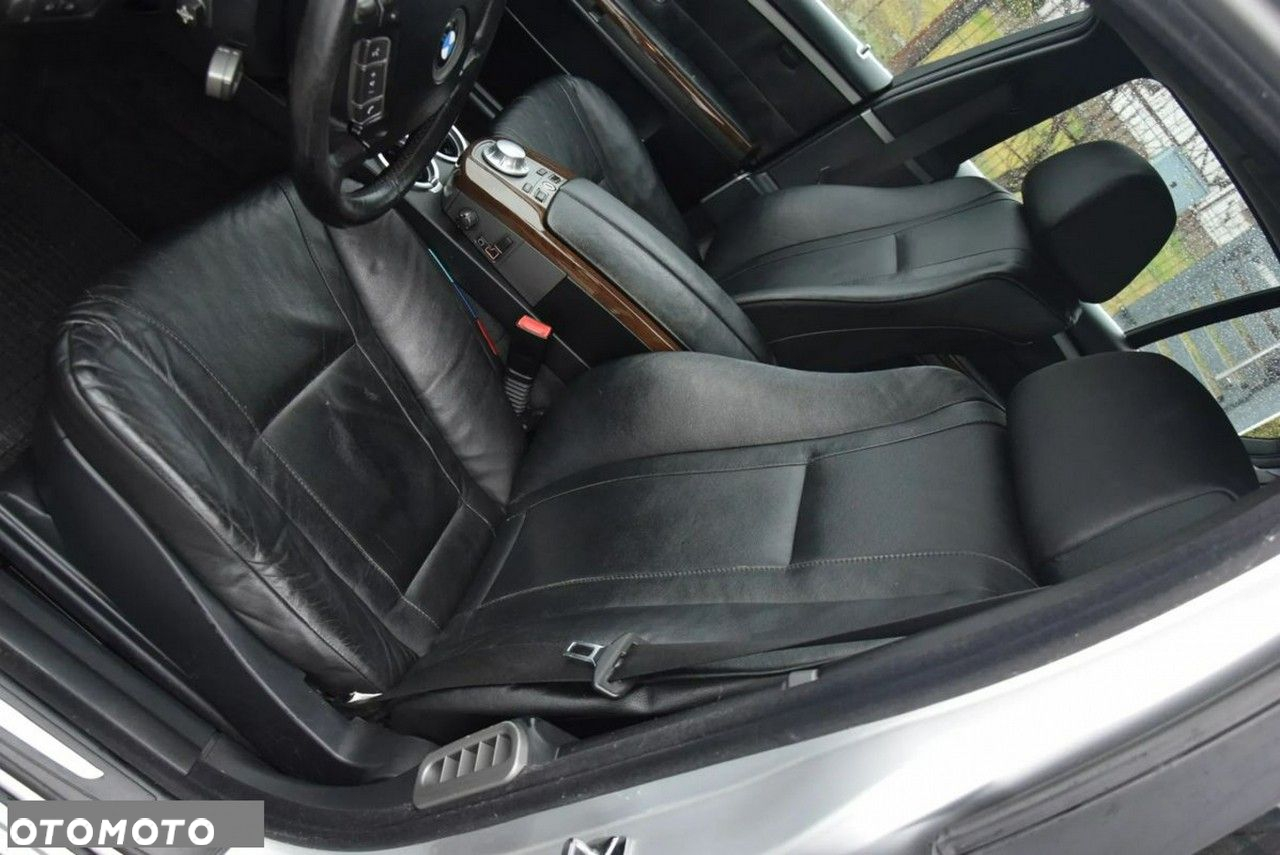 BMW Seria 7 - 29
