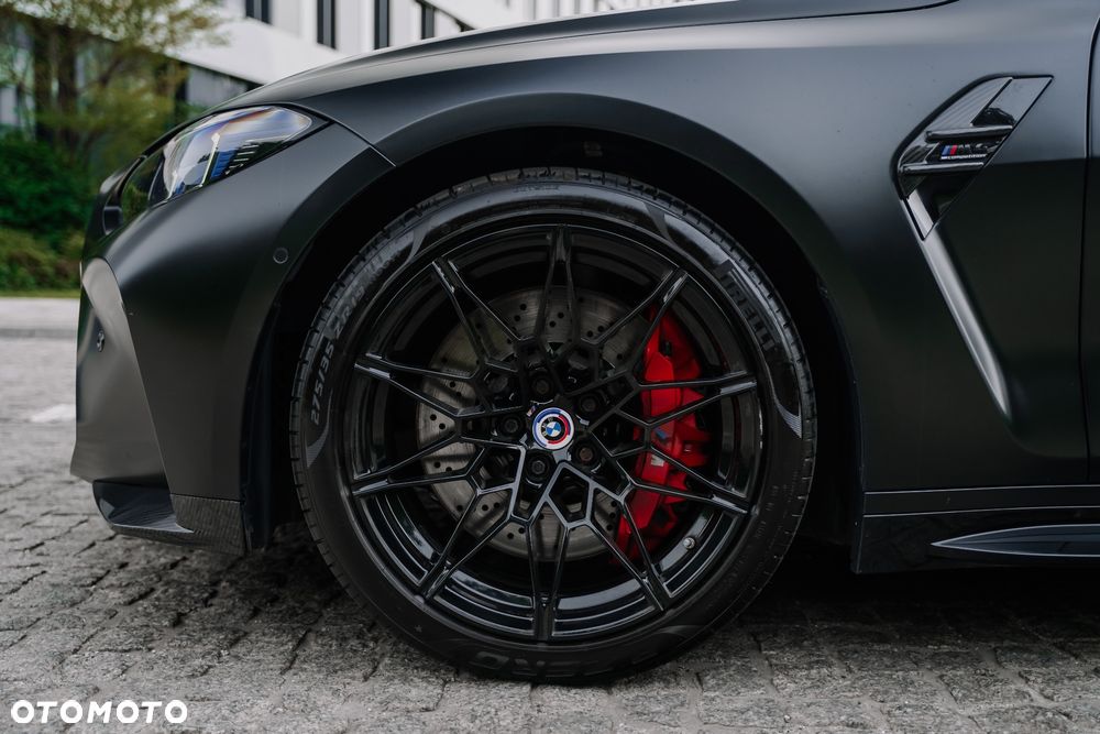 BMW M4 Competition M xDrive - 29