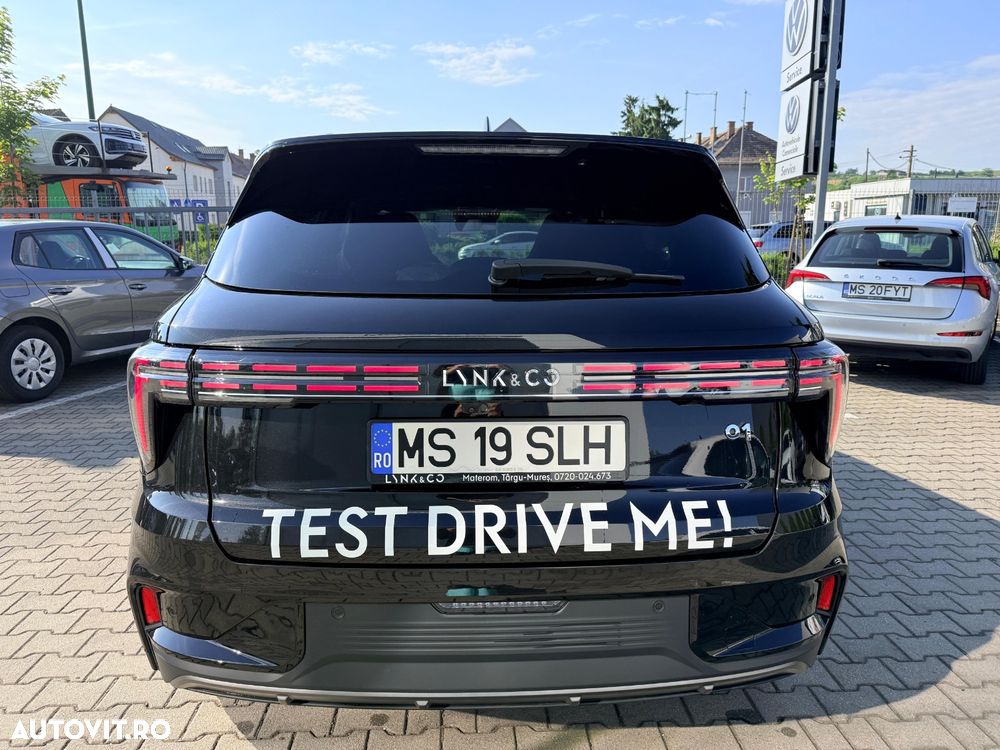 Lynk&Co 01 - 3