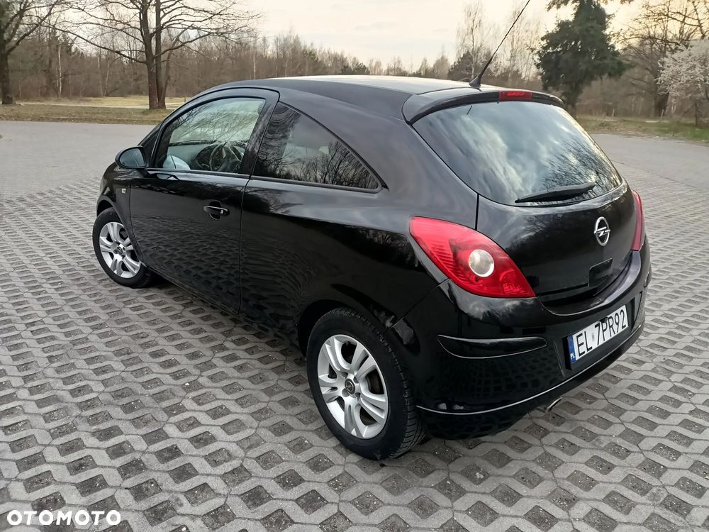 Opel Corsa 1.2 16V Edition - 28
