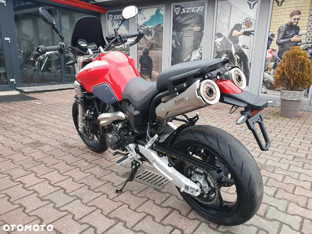 Yamaha MT - 3