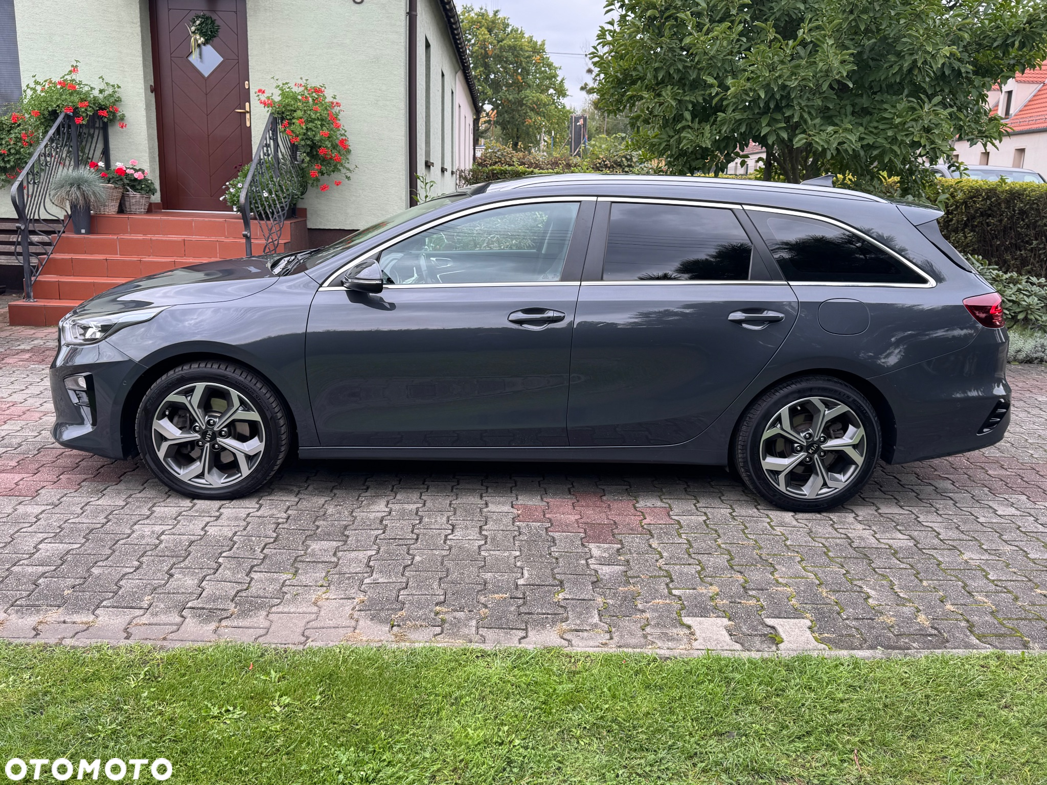Kia Ceed SW 1.4 T-GDI OPF Platinum Edition - 2