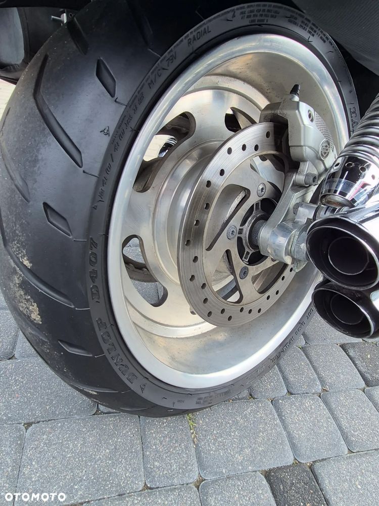 Harley-Davidson V-Rod Street Rod - 10