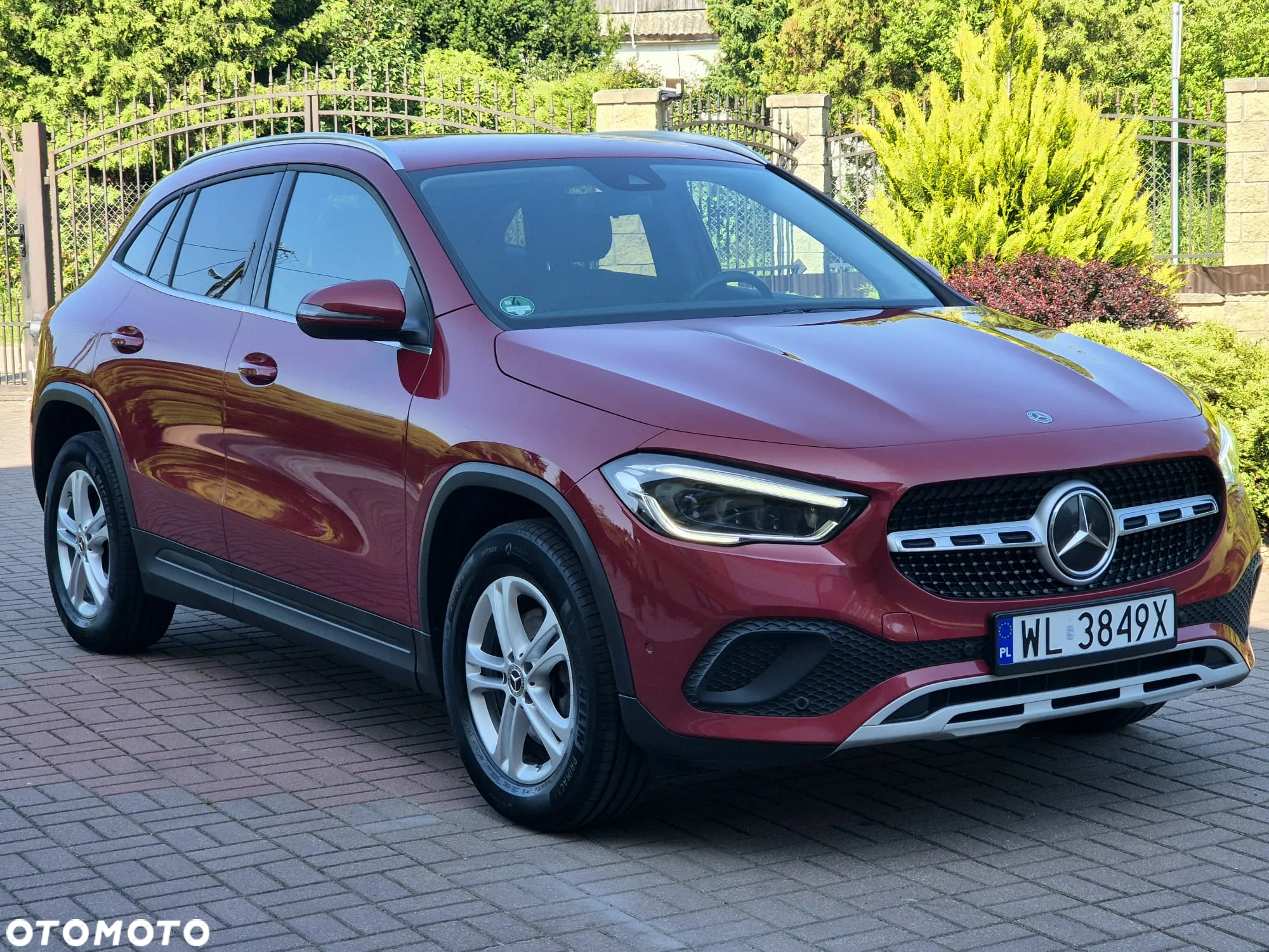 Mercedes-Benz GLA 200 d - 12